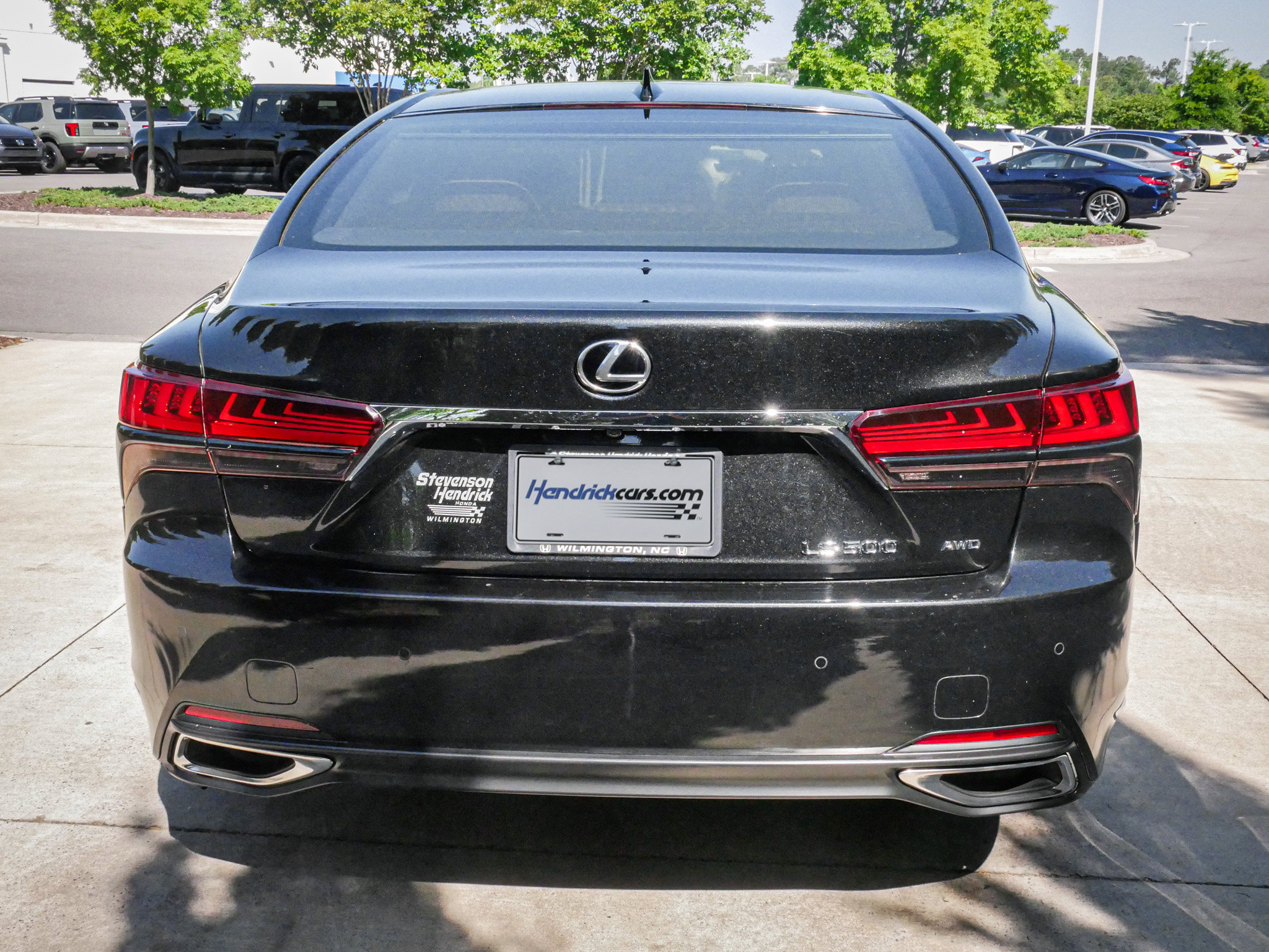 Used 2023 Lexus LS 500 AWD w/ Interior Upgrade Package image 9