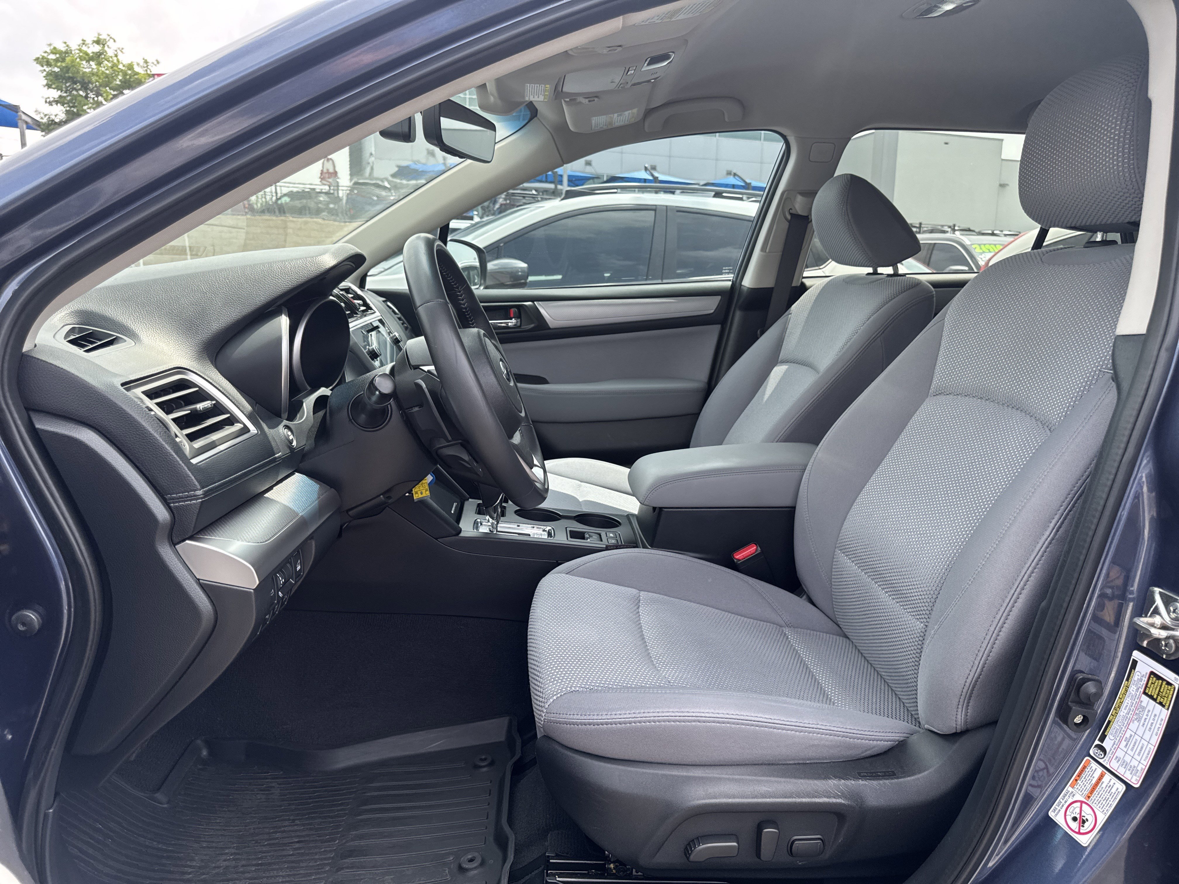 Used 2018 Subaru Outback 2.5i Premium AWD/4WD image 24