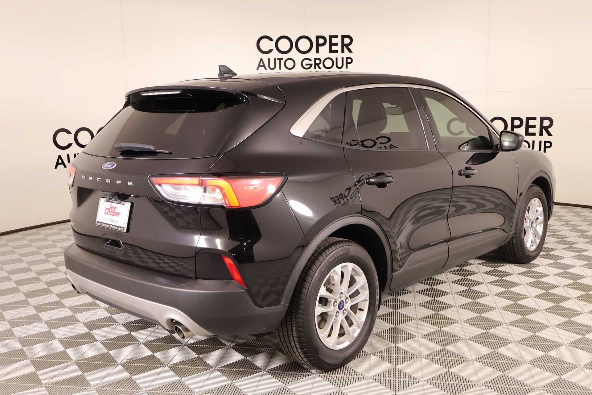 Used 2022 Ford Escape SE FWD image 19