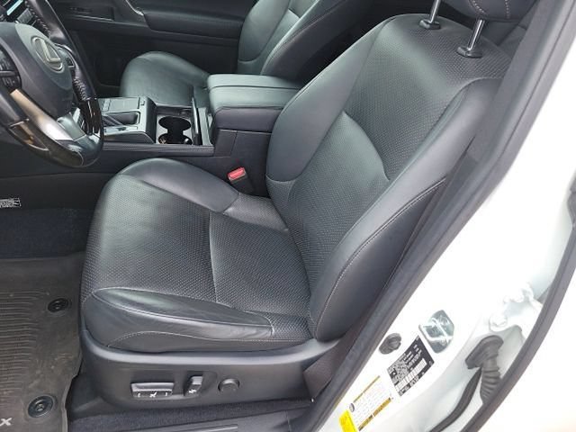 Used 2023 Lexus GX 460 Luxury w/ Sport Design Package AWD/4WD image 16