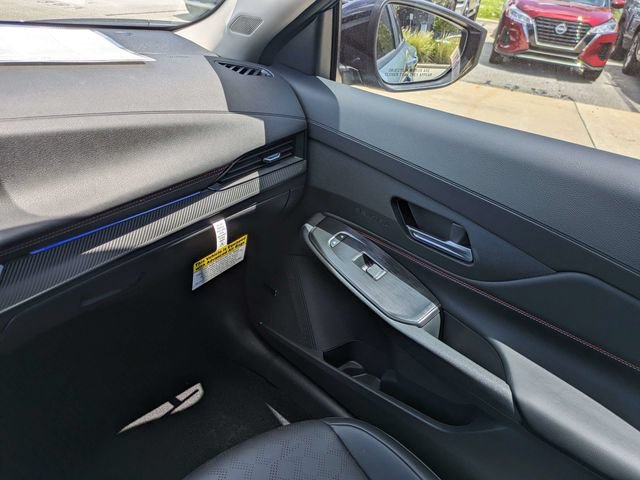 New 2026 Nissan Sentra SR w/ SR Premium Package FWD image 17