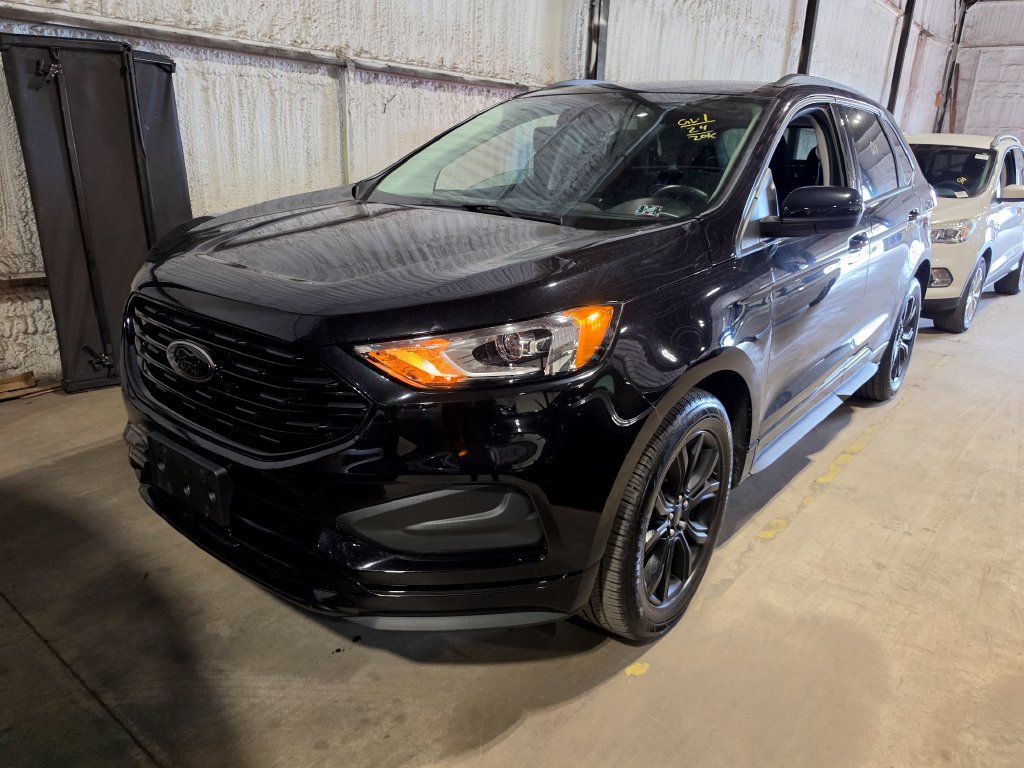 Used 2024 Ford Edge SE w/ Black Appearance Package AWD/4WD image 1