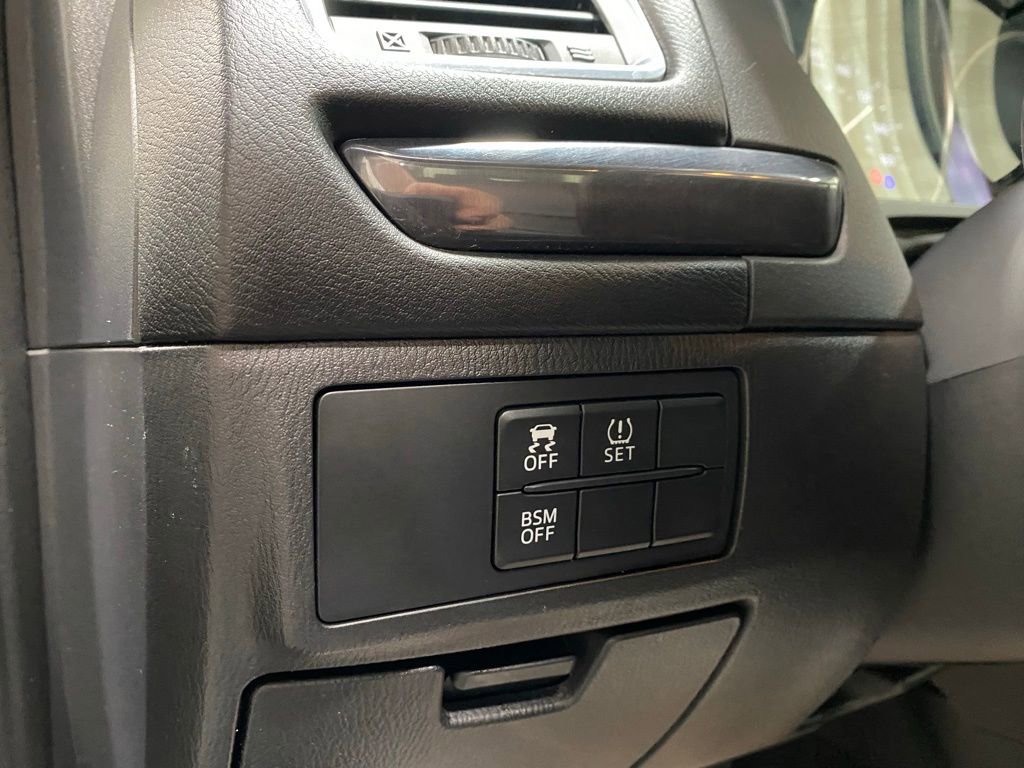 Used 2015 MAZDA MAZDA6 Touring image 19