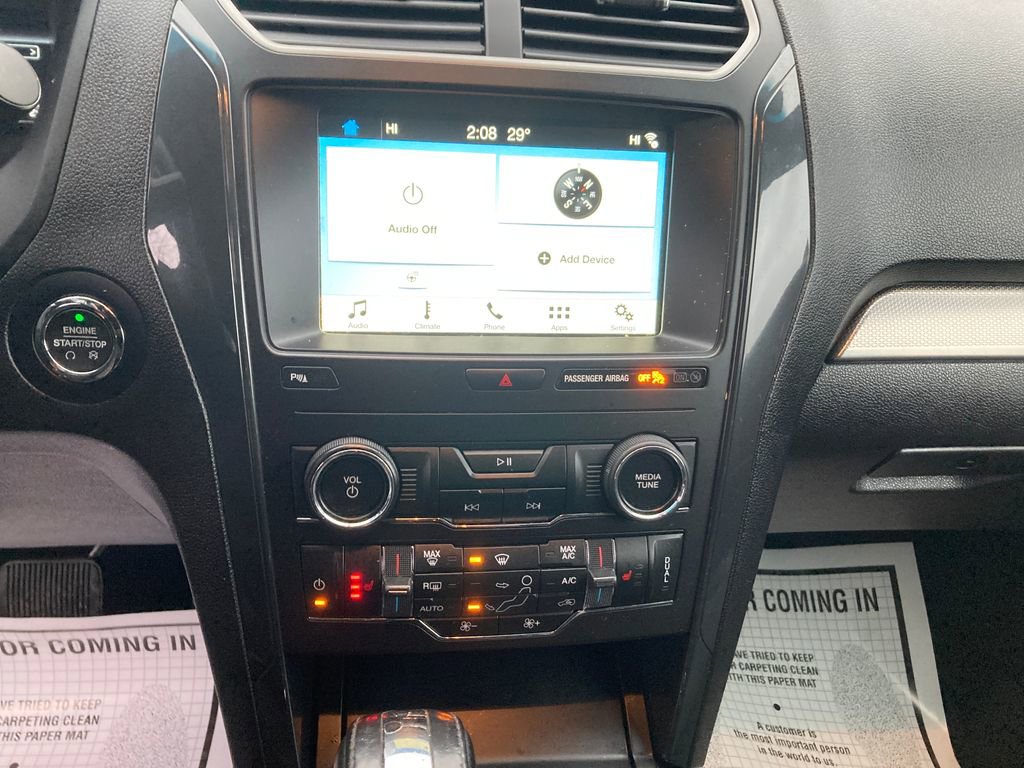 Used 2018 Ford Explorer XLT w/ Equipment Group 202A image 25