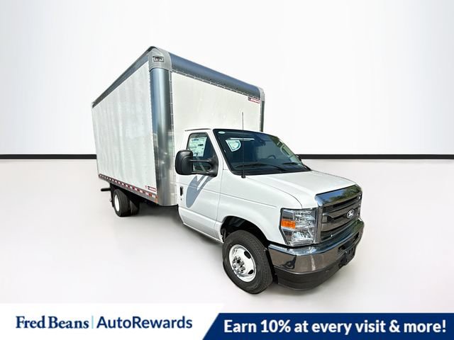 New 2027 Ford E-450 and Econoline 450 Super Duty w/ Driver's Safety Package RWD image 1