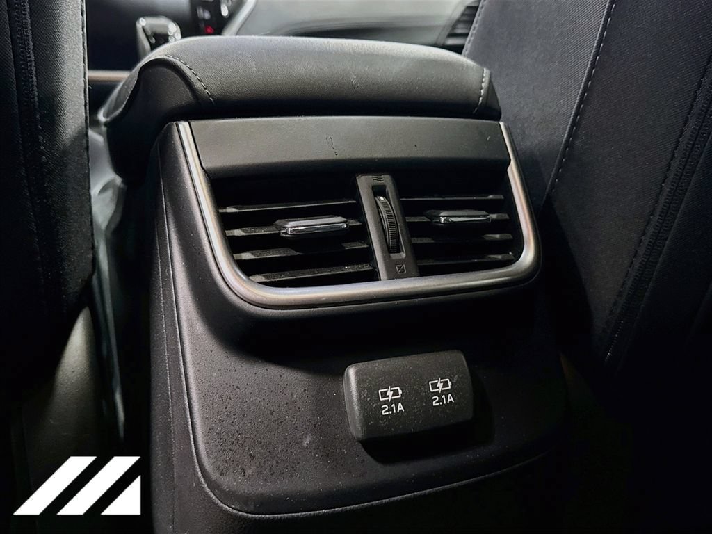 Used 2022 Subaru Outback Premium AWD/4WD image 27