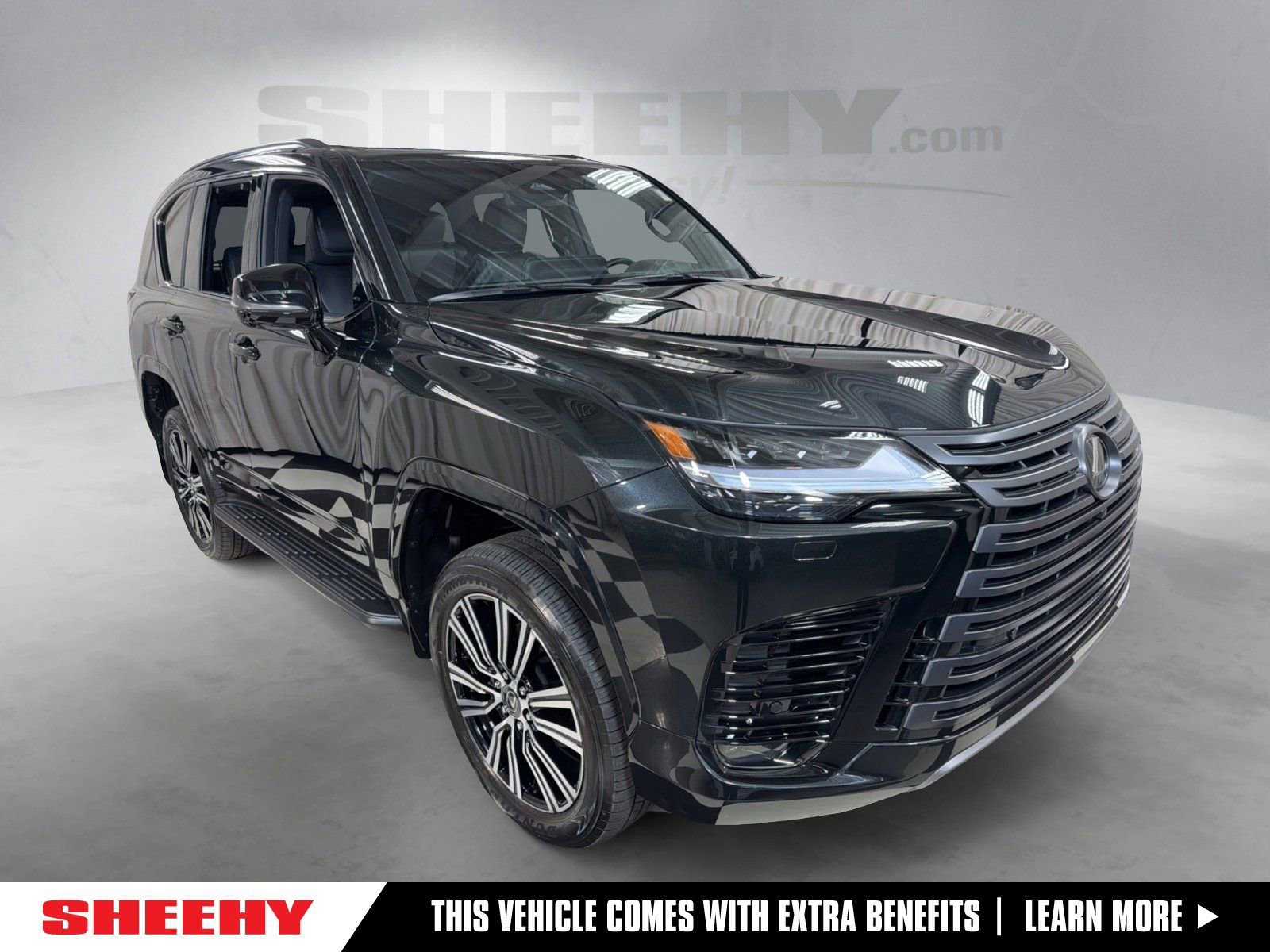 Certified 2025 Lexus LX 600 4WD w/ Appearance Package image 1
