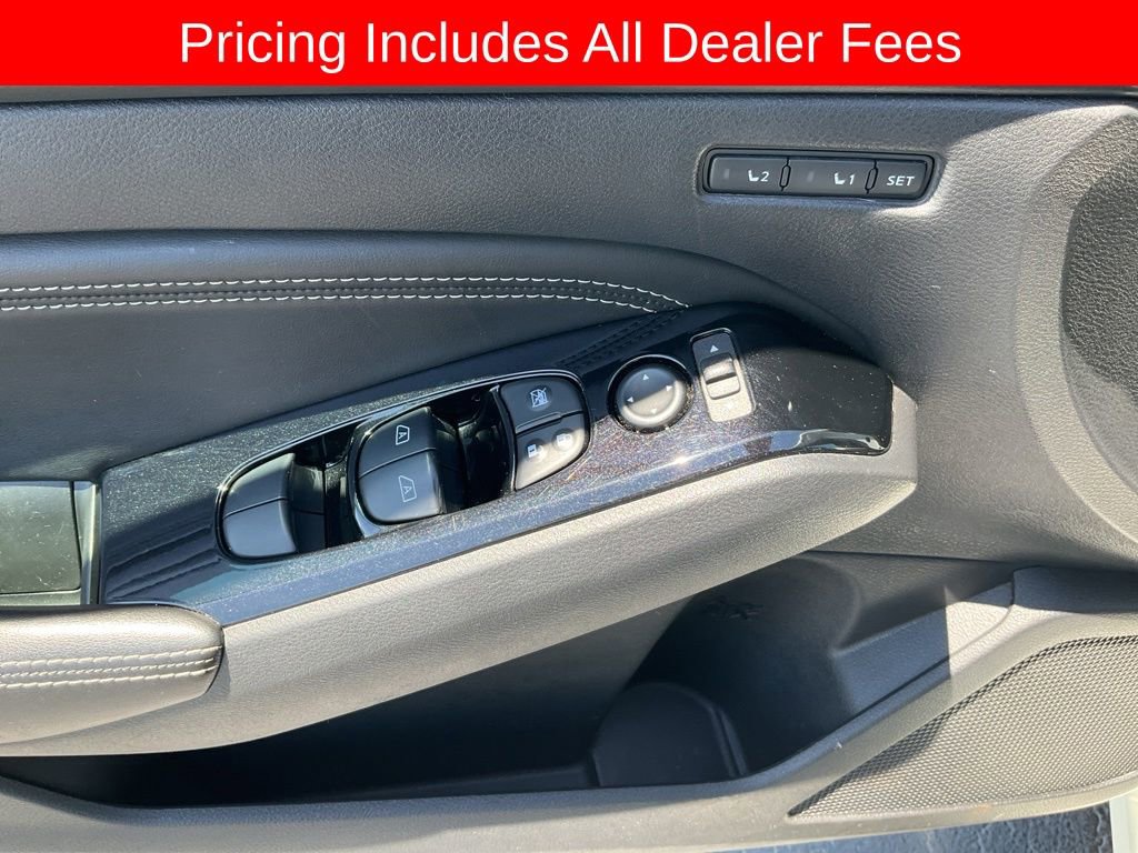 Used 2020 Nissan Altima 2.0 Platinum FWD image 4