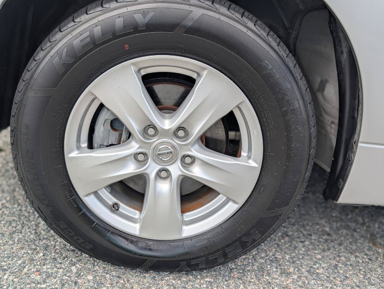 Used 2017 Nissan Quest SV FWD image 3