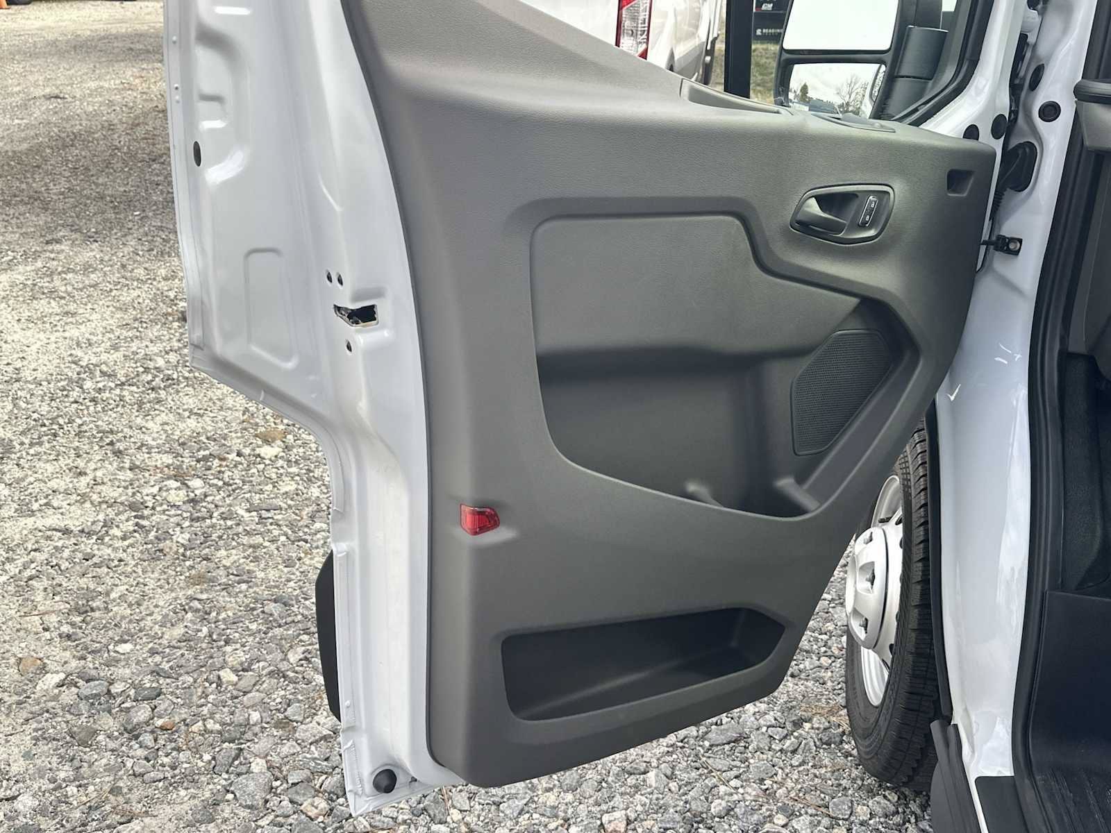 New 2026 Ford Transit 350 148 Low Roof RWD image 10