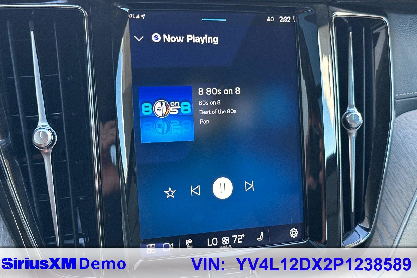 Certified 2023 Volvo XC60 B5 Ultimate w/ Protection Package Premier image 35