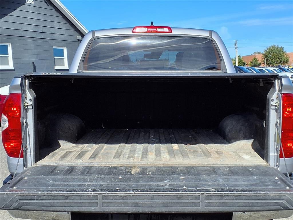 Used 2020 Toyota Tundra SR5 w/ SR5 Upgrade Package image 18