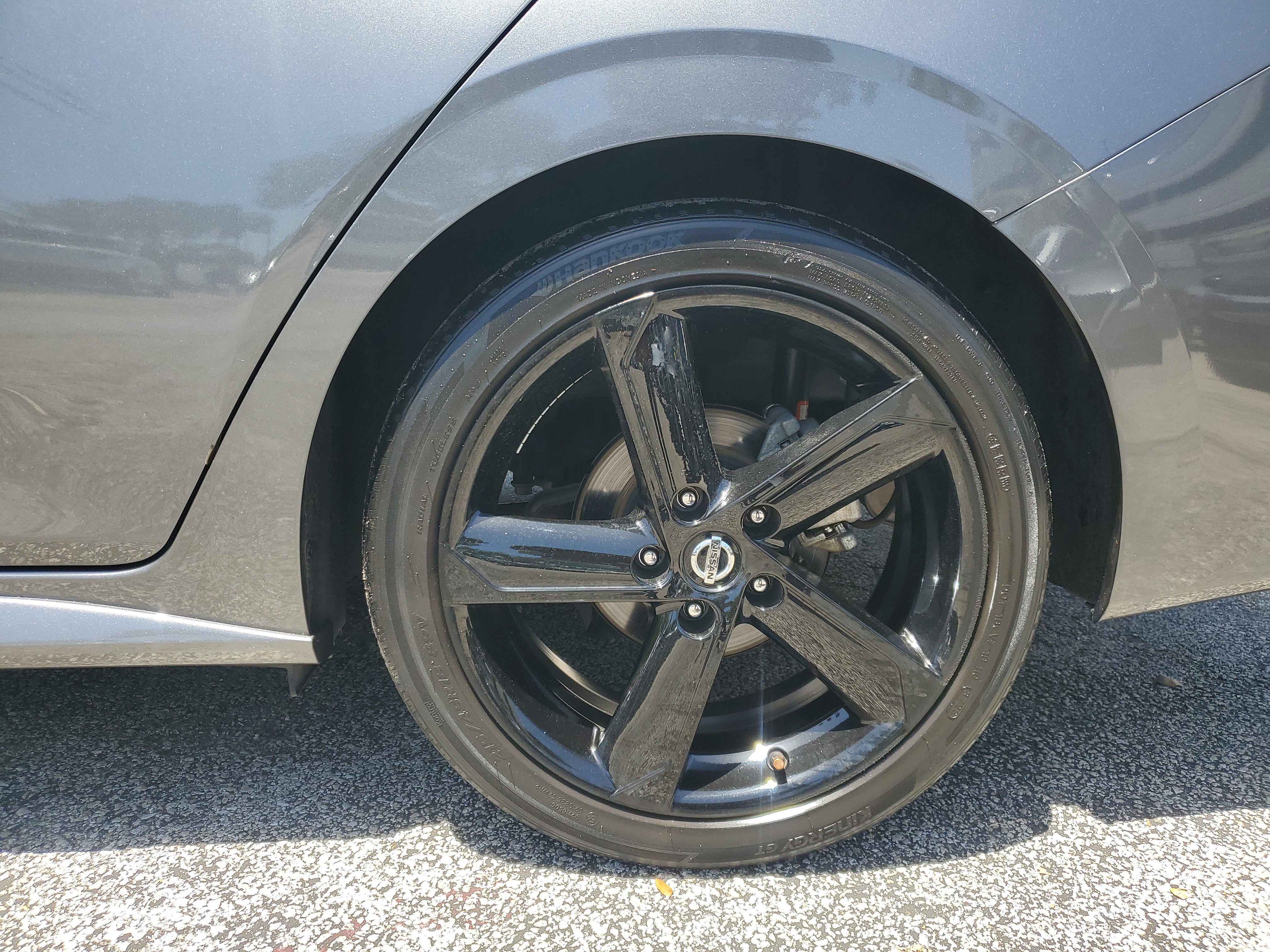 Certified 2023 Nissan Sentra SR w/ Midnight Edition Package image 28