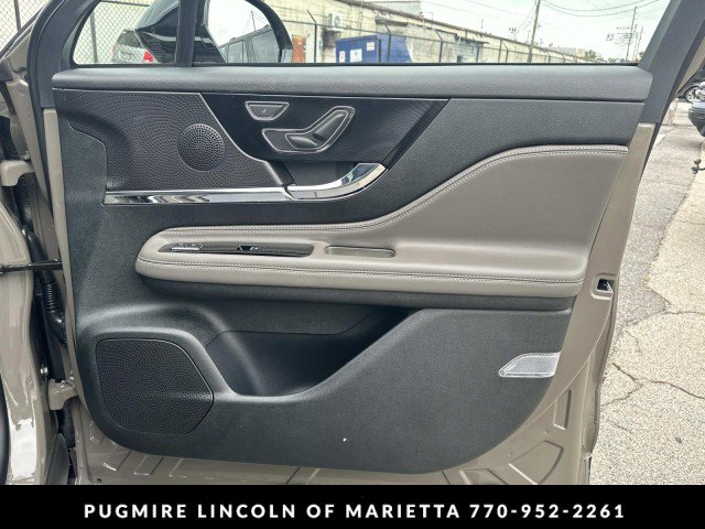 New 2026 Lincoln Corsair Premiere image 14