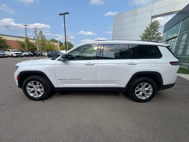 Used 2023 Jeep Grand Cherokee L Limited AWD/4WD image 8