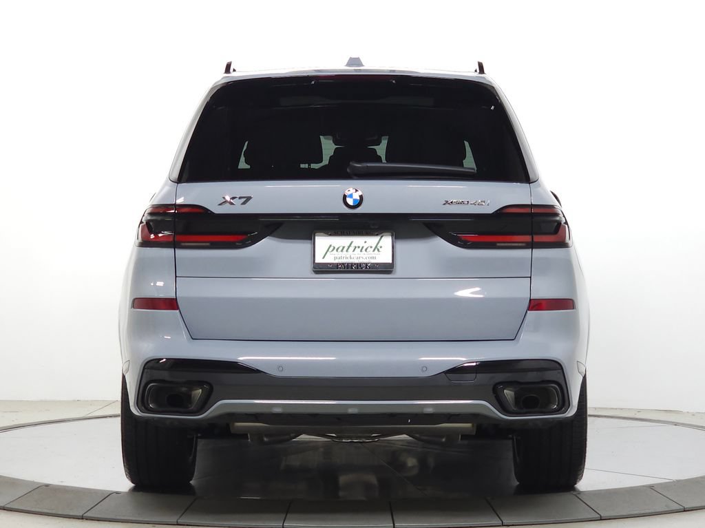 Used 2026 BMW X7 xDrive40i w/ M Sport Package AWD/4WD image 7