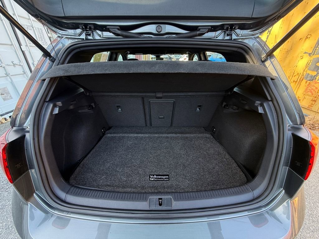Used 2019 Volkswagen Golf R 4-Door image 22