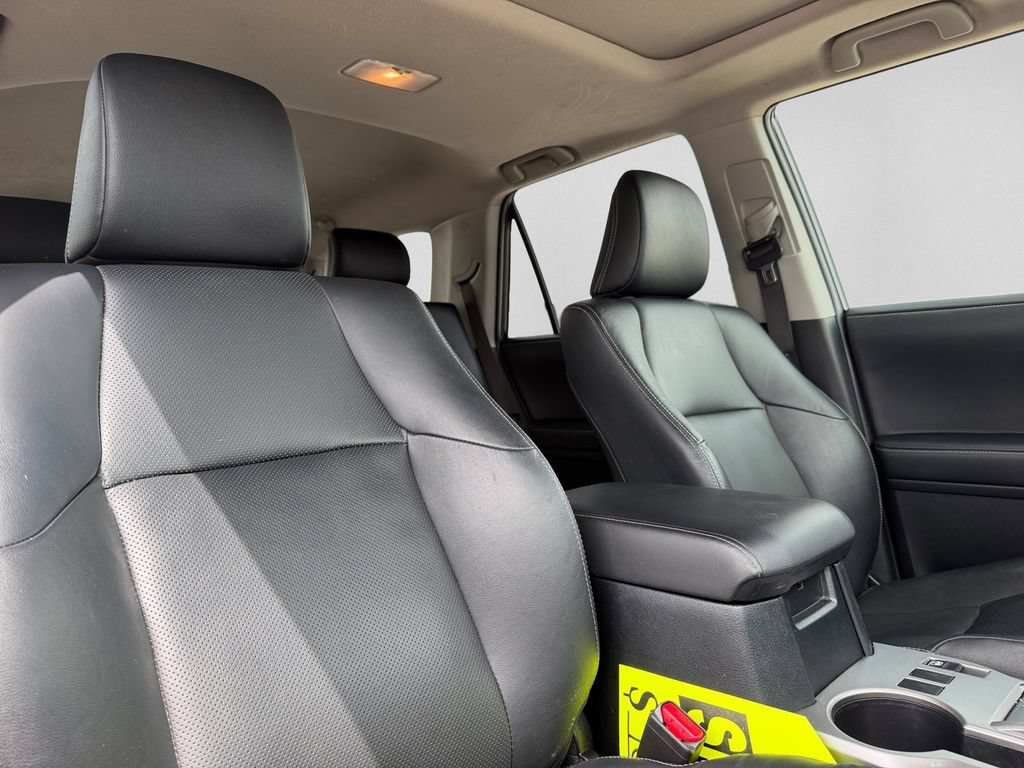 Used 2023 Toyota 4Runner Limited AWD/4WD image 33