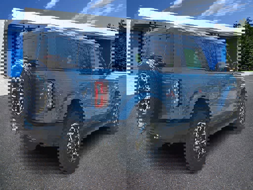 Used 2022 Ford Bronco Outer Banks image 24