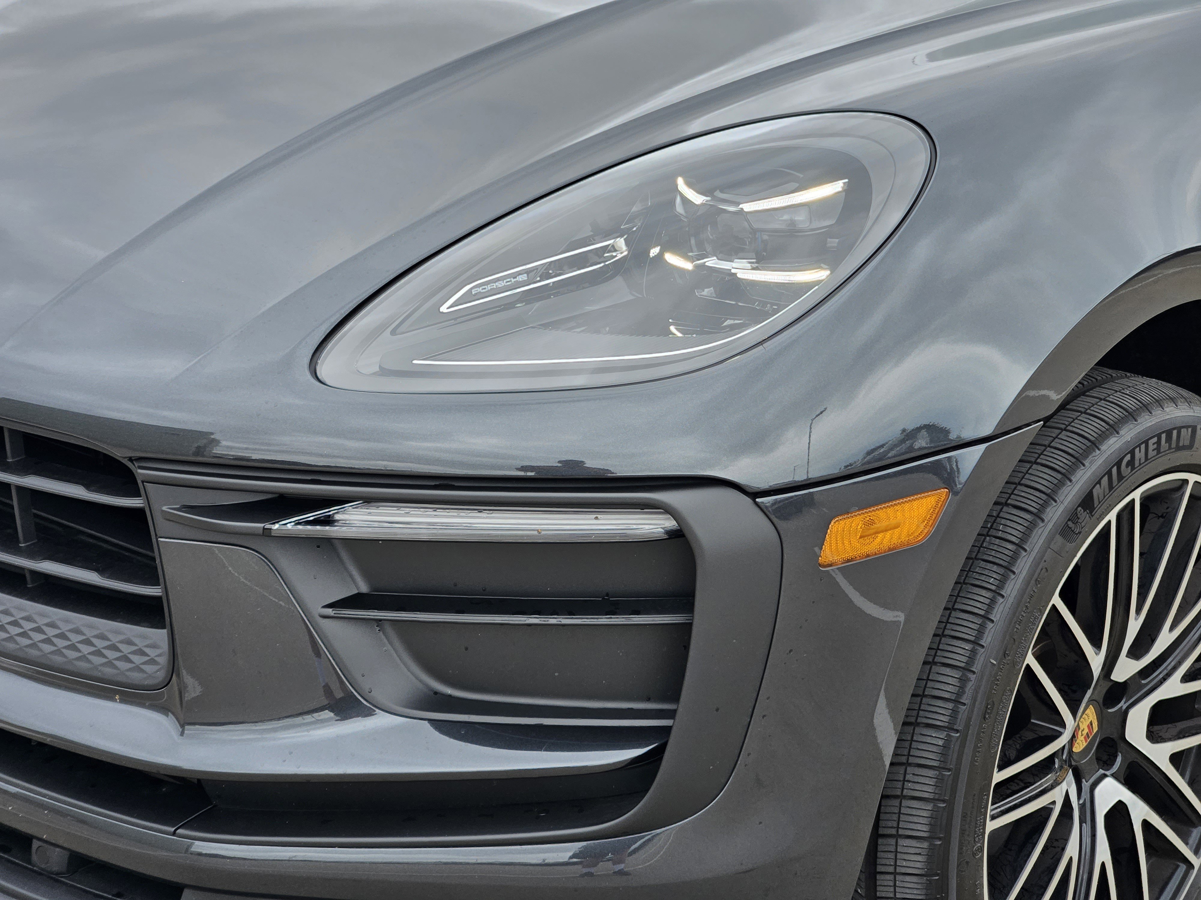 Used 2026 Porsche Macan image 12
