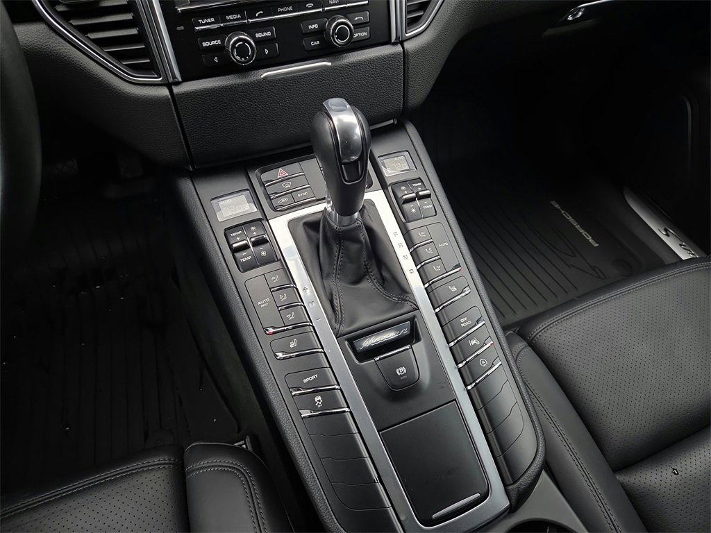 Certified 2016 Porsche Macan S image 14