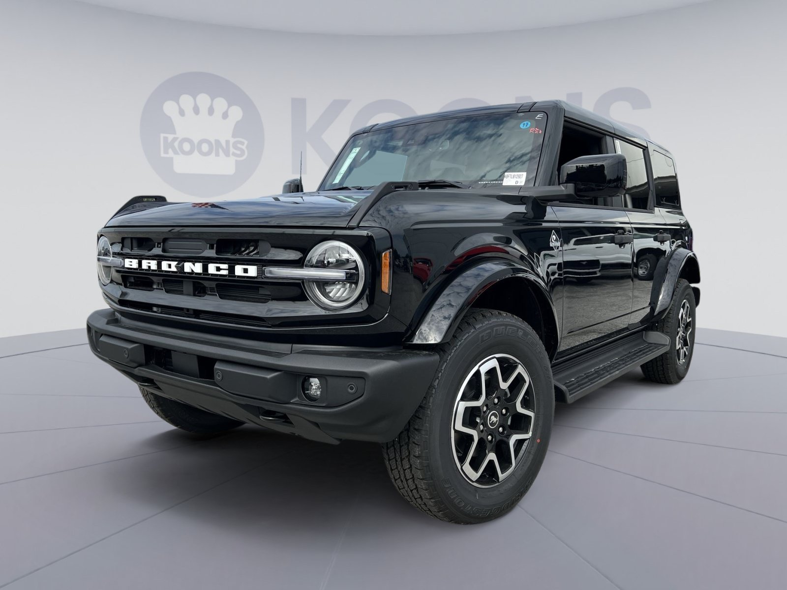 New 2026 Ford Bronco Outer Banks AWD/4WD image 1