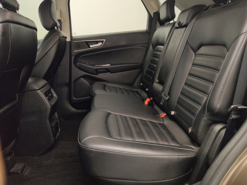 Used 2019 Ford Edge SEL w/ Equipment Group 201A FWD image 18