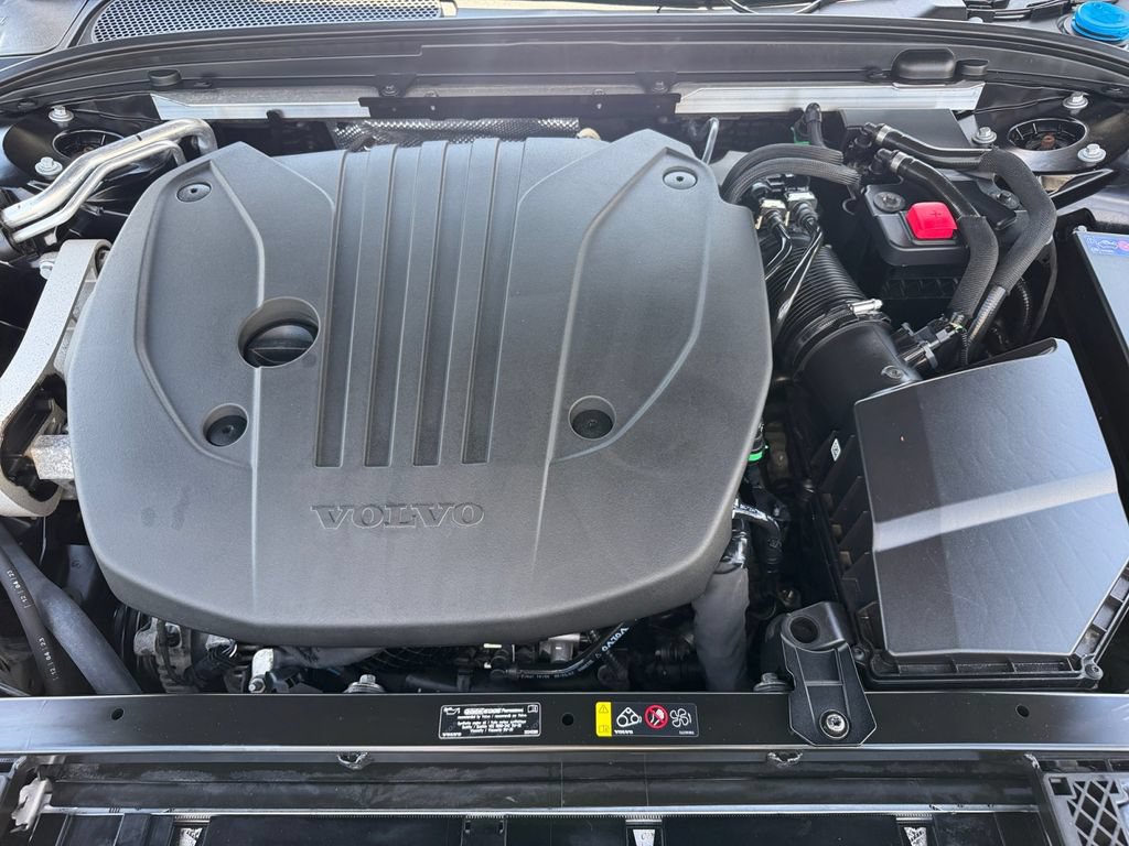 Certified 2024 Volvo S60 B5 Plus w/ Climate Package AWD/4WD image 29