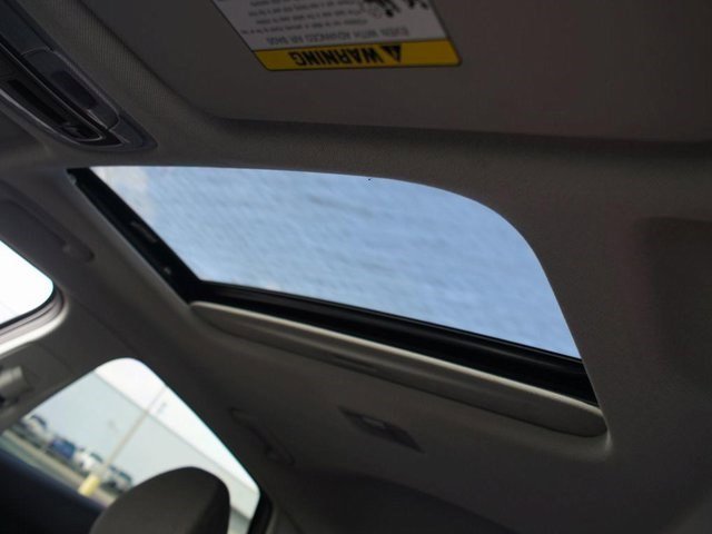 Used 2025 Hyundai Elantra SEL image 6