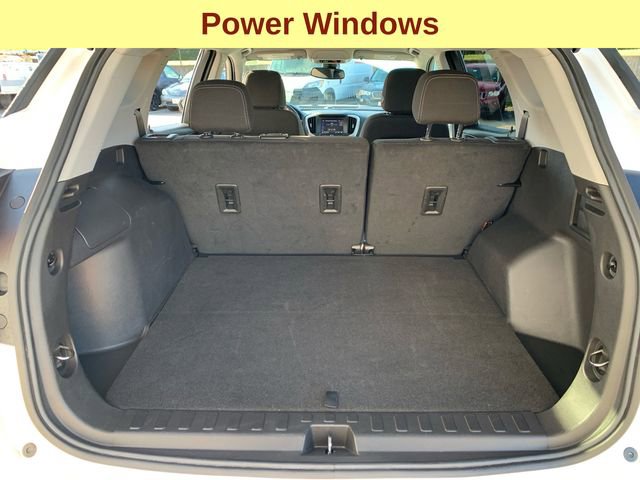 Used 2024 GMC Terrain SLE image 10