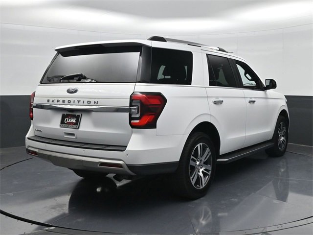 Used 2022 Ford Expedition Limited image 7