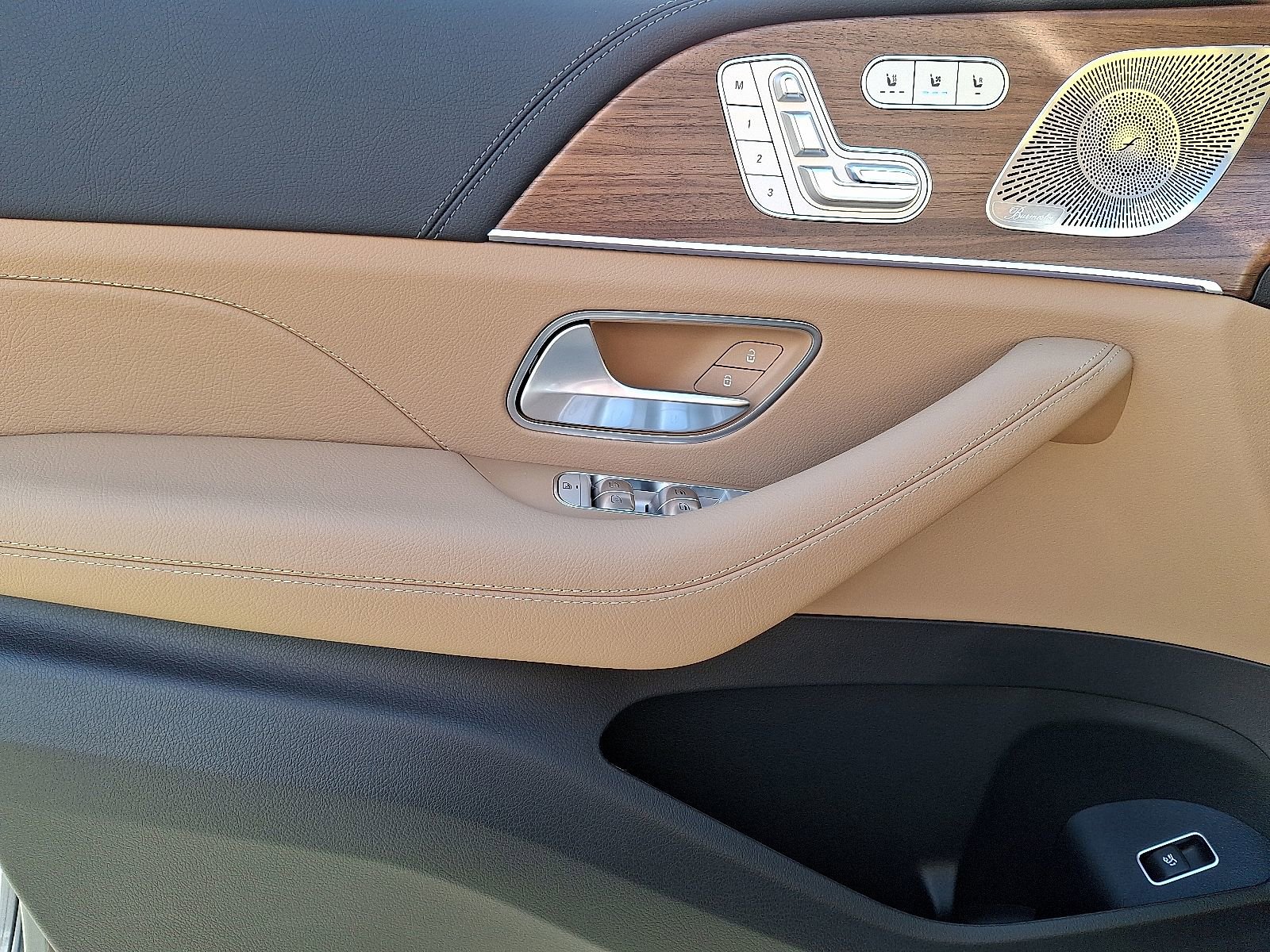 New 2026 Mercedes-Benz GLS 450 4MATIC image 8