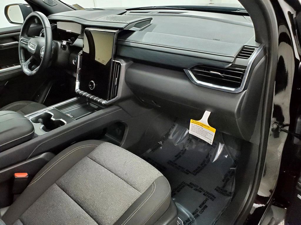 Used 2025 GMC Acadia Elevation image 11