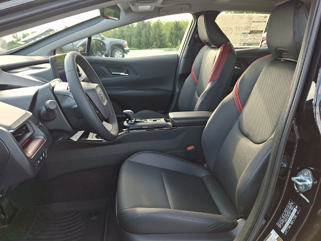New 2027 Toyota Prius Plug-In Hybrid FWD image 6
