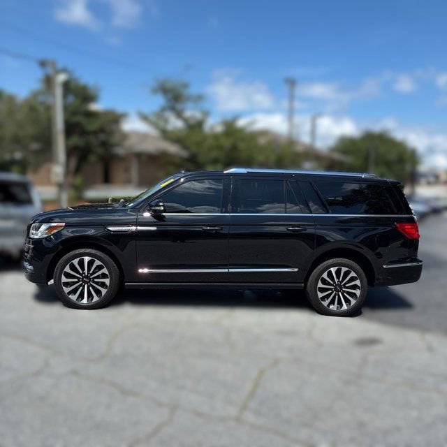 Used 2020 Lincoln Navigator L Reserve w/ Luxury Package RWD image 4