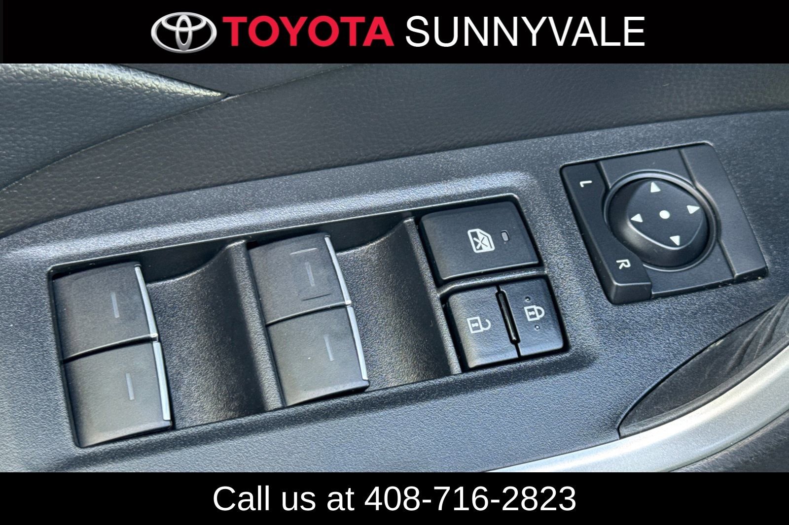 Certified 2022 Toyota RAV4 XLE Premium AWD/4WD image 18