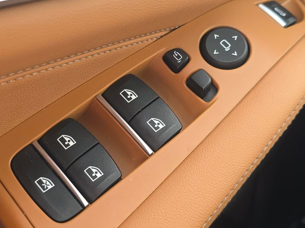 Used 2024 BMW X5 xDrive40i w/ Premium Package image 28