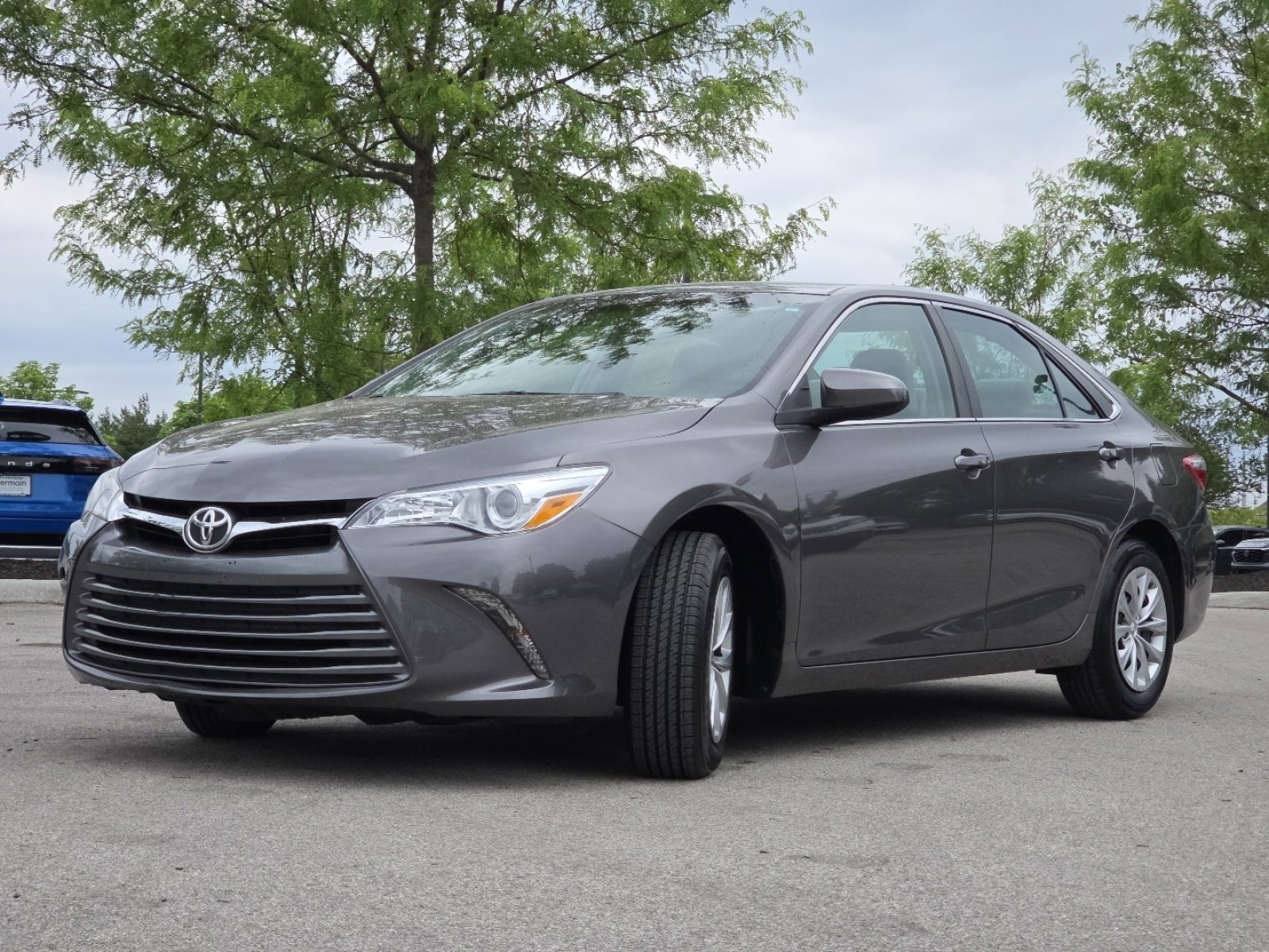 Used 2017 Toyota Camry LE FWD image 14