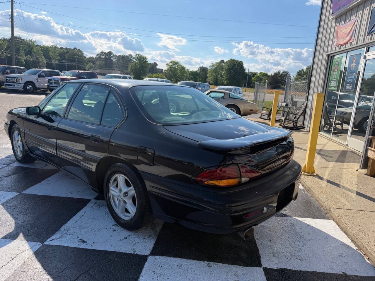 Used 1997 Pontiac Bonneville SSE w/ Opt Pkg FWD image 8