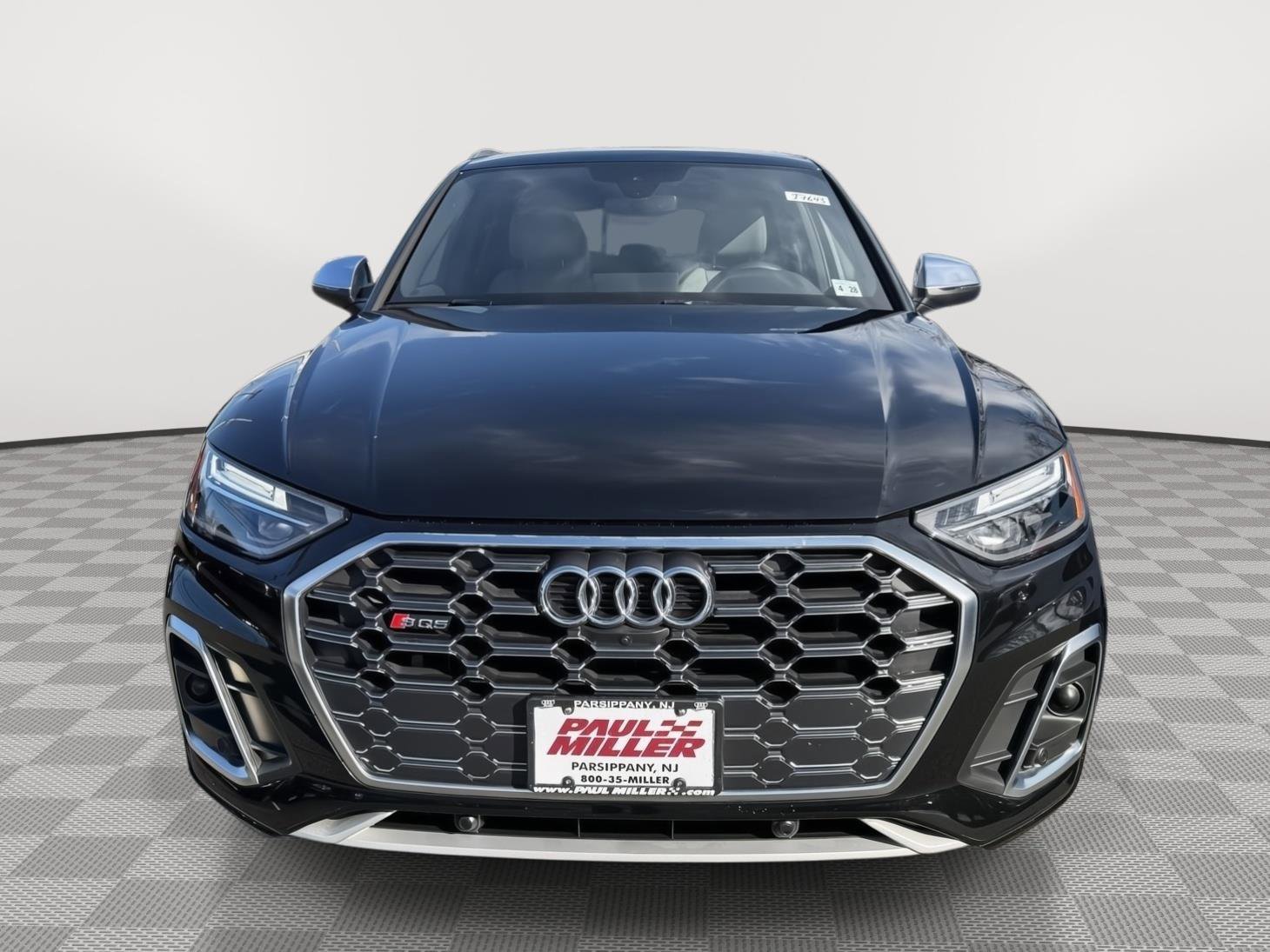 Used 2023 Audi SQ5 Premium Plus w/ Premium Plus Package image 2