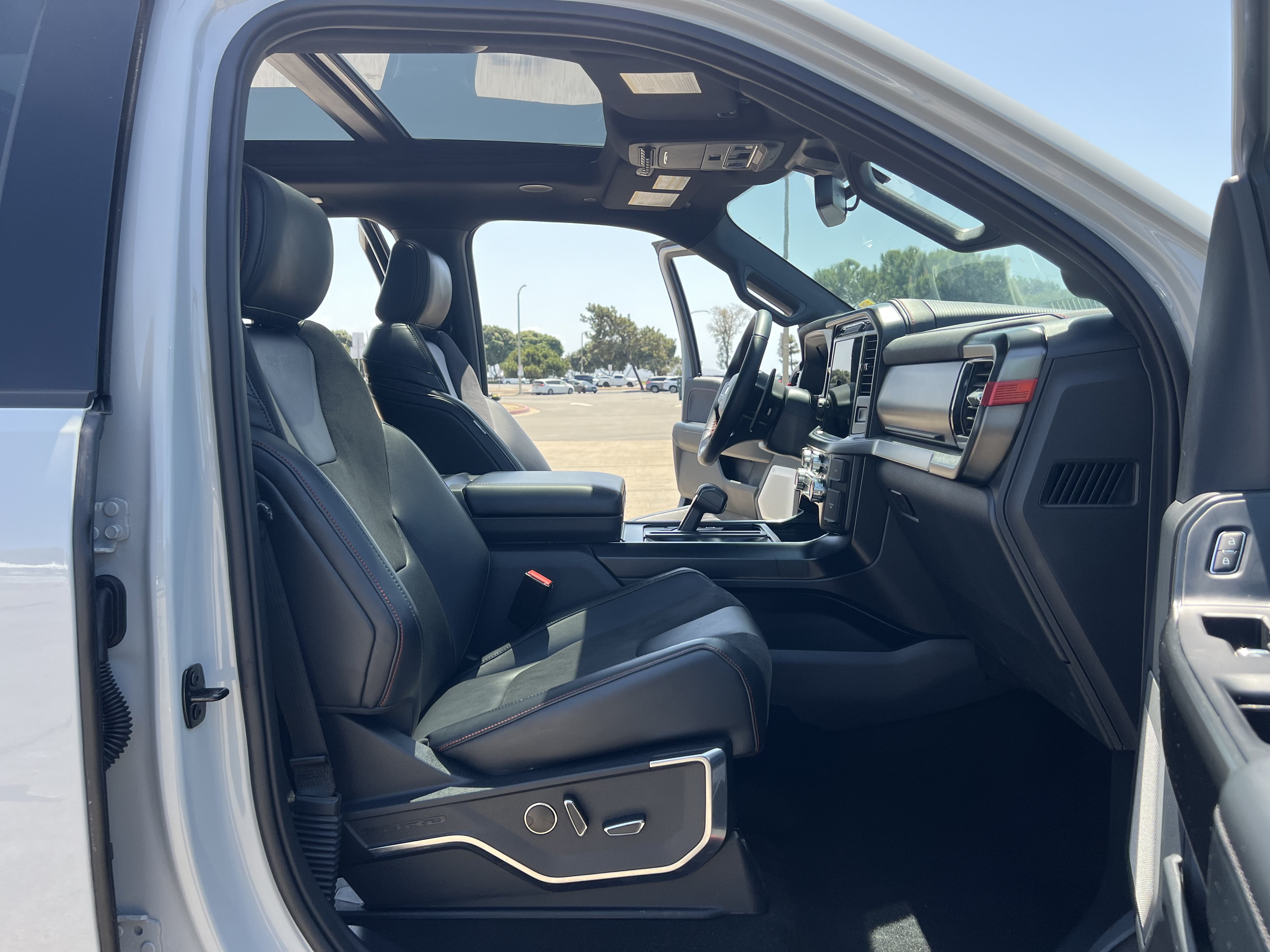 Used 2024 Ford F150 Raptor AWD/4WD image 62