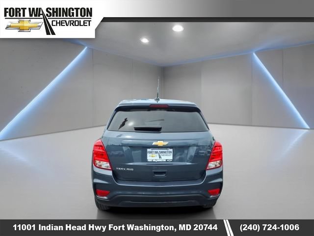 Used 2021 Chevrolet Trax LS w/ Tint and Cruise Package AWD/4WD image 4