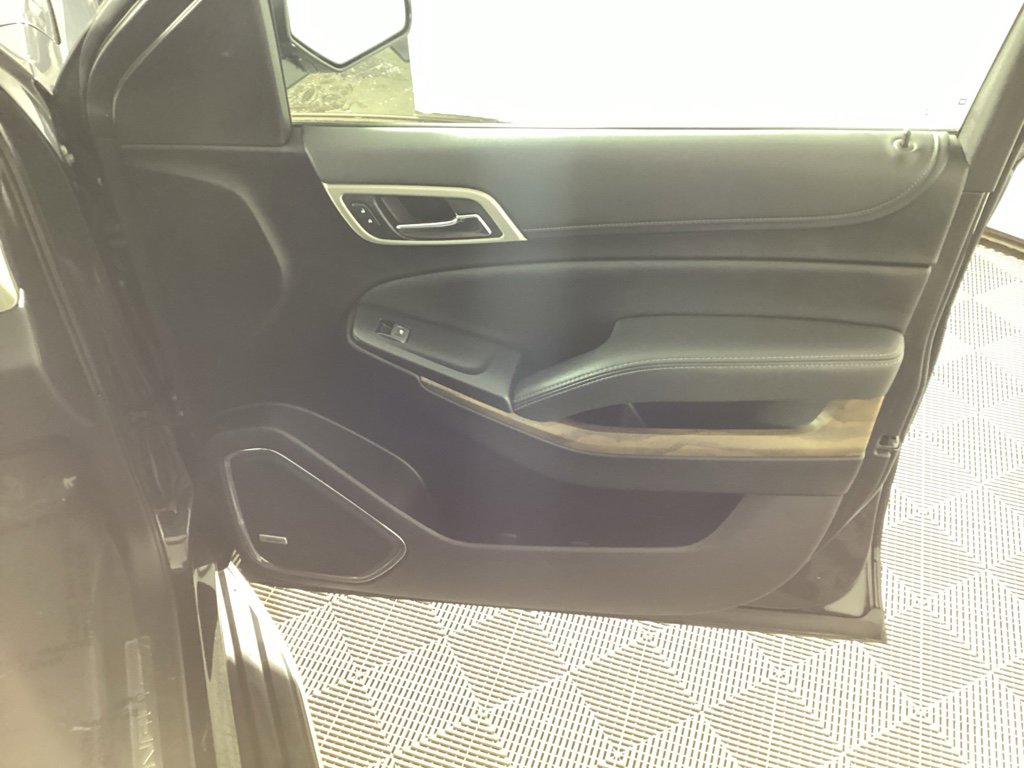 Used 2020 GMC Yukon XL Denali w/ Open Road Package image 10