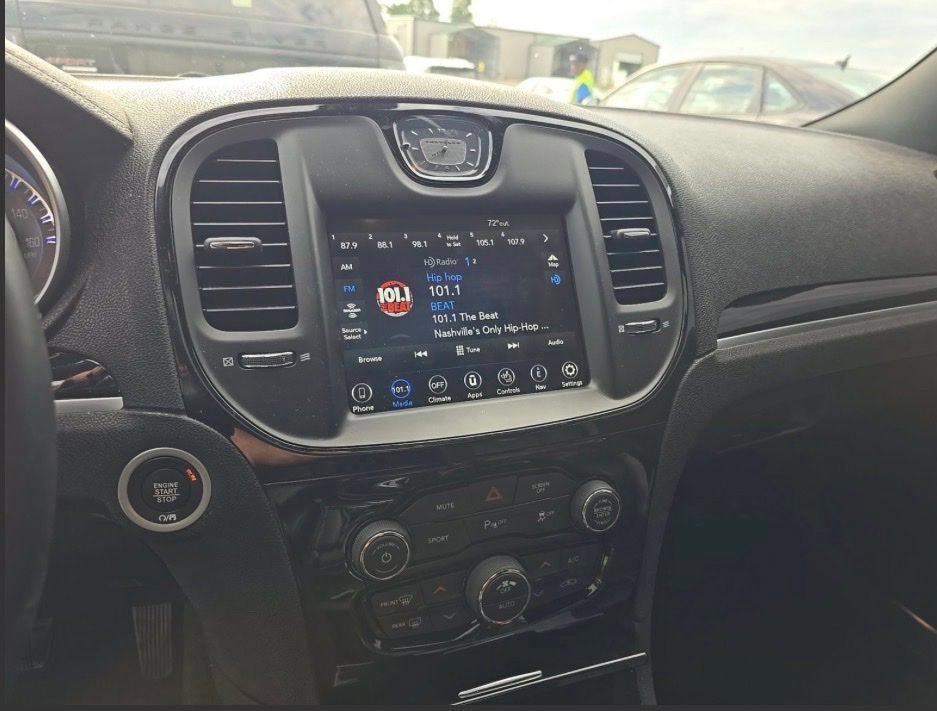 Used 2022 Chrysler 300 S RWD image 10