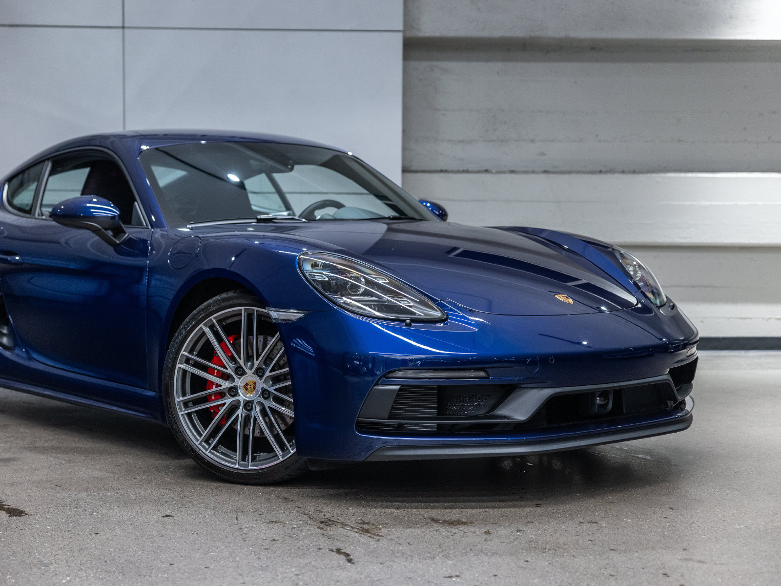 Certified 2025 Porsche 718 Cayman GTS RWD image 12