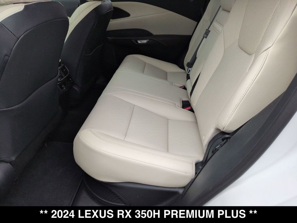 Used 2024 Lexus RX 350 w/ Convenience Package image 4