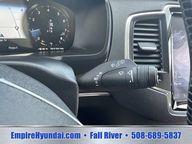 Used 2019 Volvo XC90 T5 Momentum w/ Multimedia Package AWD/4WD image 31