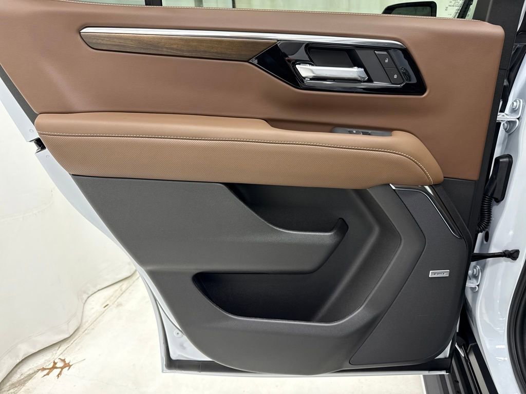 New 2026 Chevrolet Tahoe High Country image 18