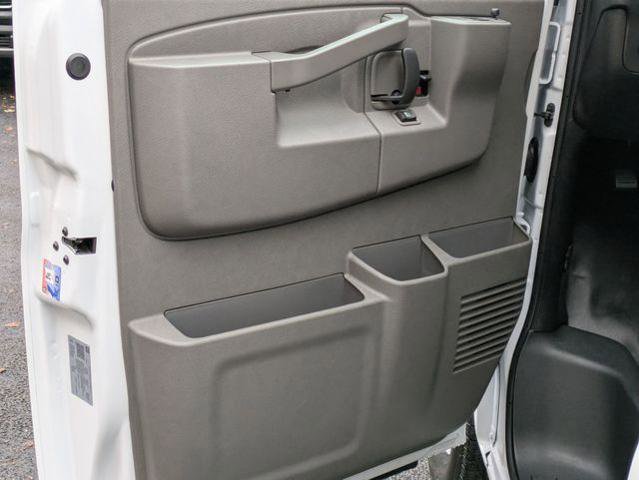 New 2025 Chevrolet Express 3500 w/ Driver Convenience Package image 12