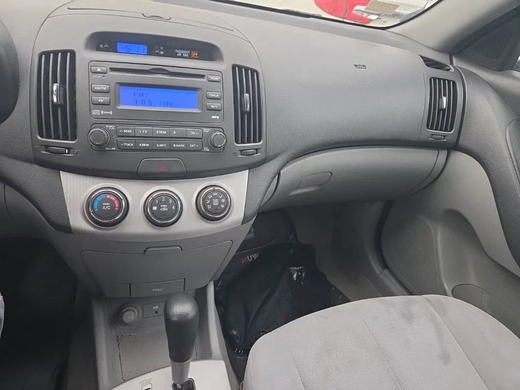 Used 2007 Hyundai Elantra GLS FWD image 11